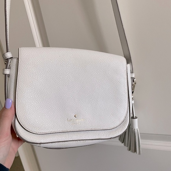 Kate Spade Crossbody purse - Picture 1 of 6